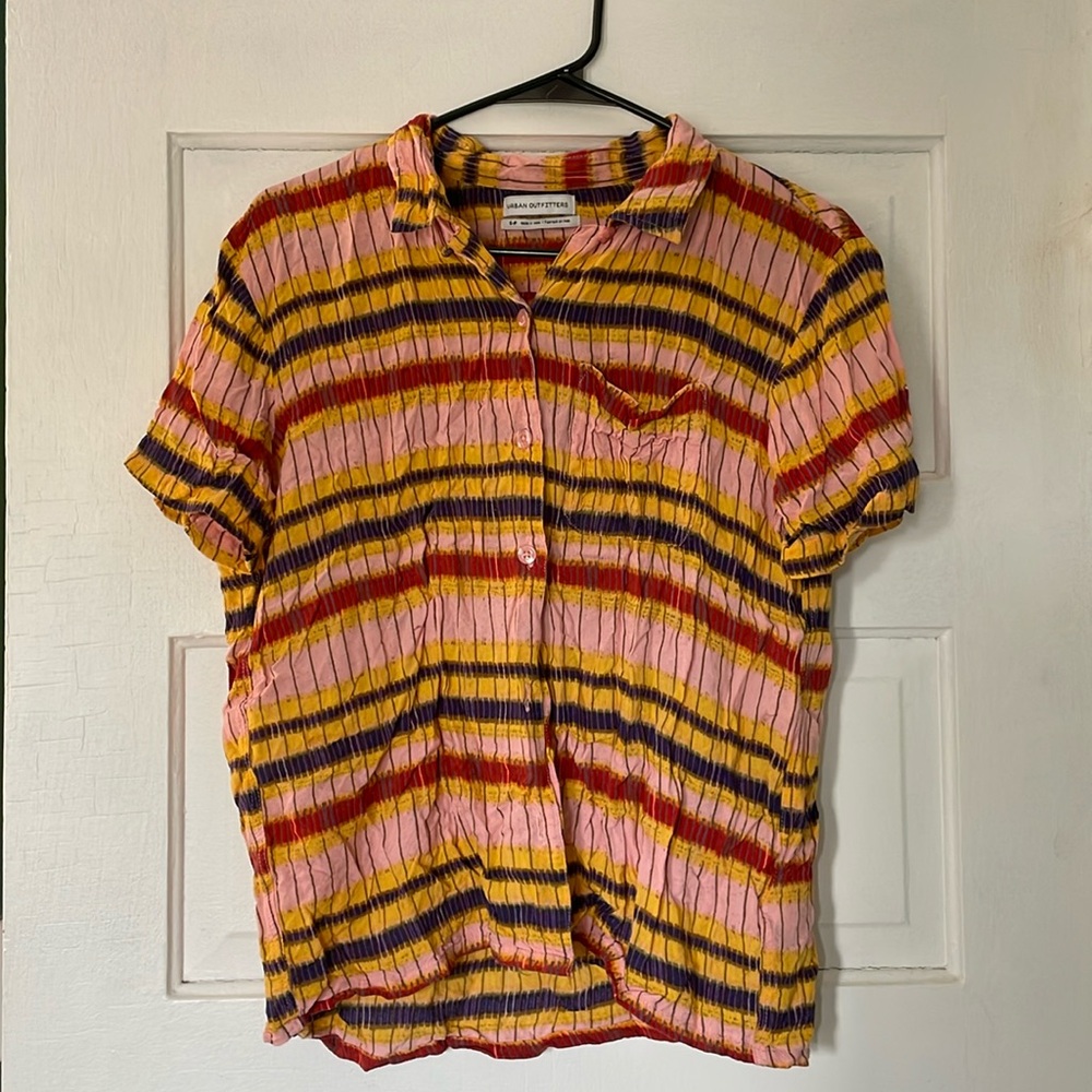 pink button-down short-sleeve shirt